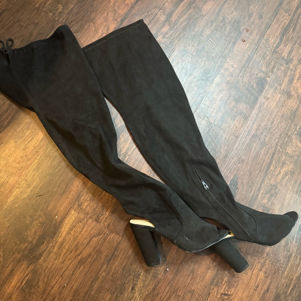 Elegant Black Over-the-Knee Boots